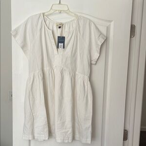 White Short Sleeve Dress